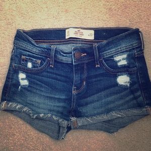 𝙷𝚘𝚕𝚕𝚒𝚜𝚝𝚎𝚛 𝚑𝚒𝚐𝚑𝚛𝚒𝚜𝚎 𝚜𝚑𝚘𝚛𝚝s